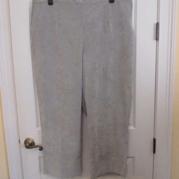 NWT - ALFRED DUNNER pants - sz 24W - MSRP $52.00 - Picture 1 of 3